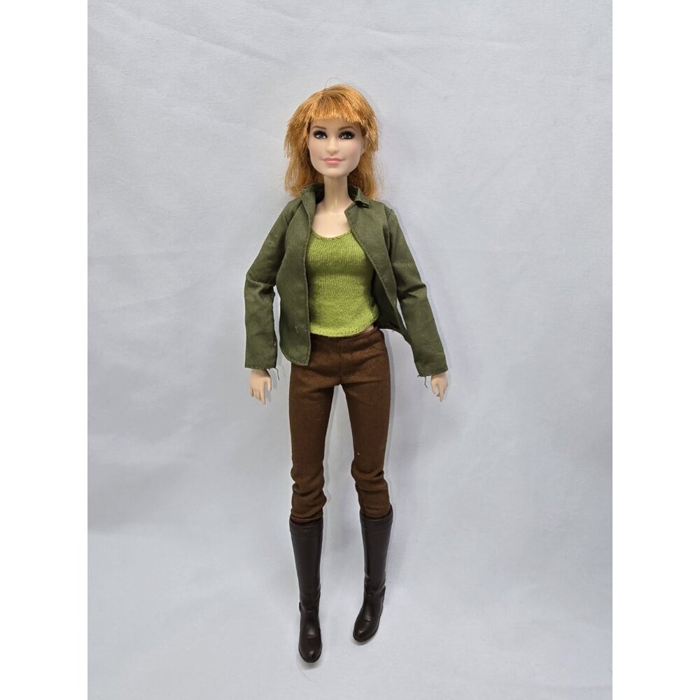 Barbie Signature Jurassic World CLAIRE Doll  2017 Mattel FJH58 articulated